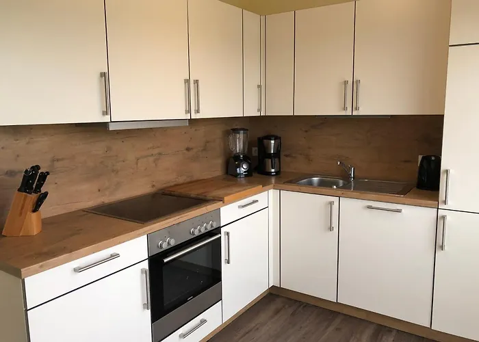 Traumhafte Mit Direktem Blick Auf Den Yachthafen *